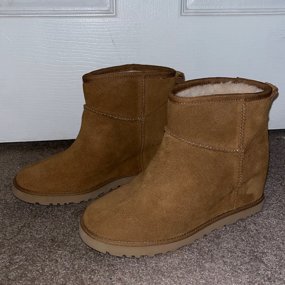 Ugg Classic Femme Mini Wedge Bootie